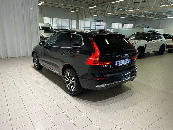 Volvo XC60 3 of 27