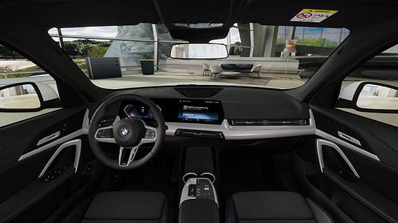 BMW X1 4 of 4