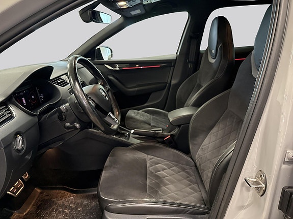 Skoda Octavia 8 of 17