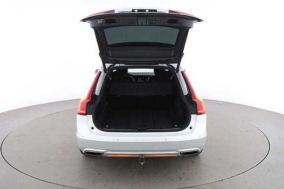 Volvo V90 Cross Country 17 of 30