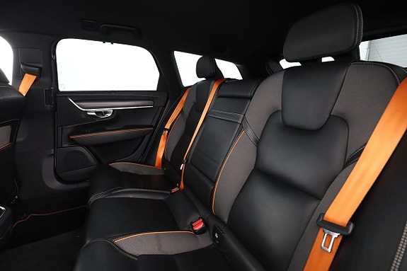 Volvo V90 Cross Country 15 of 30