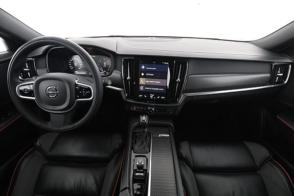 Volvo V90 Cross Country 13 of 30