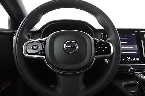 Volvo V90 Cross Country 19 of 30