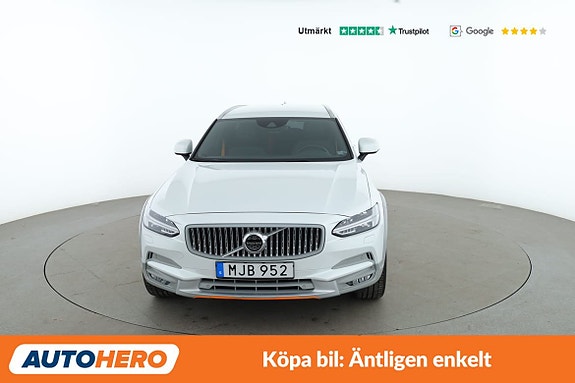 Volvo V90 Cross Country 9 of 30