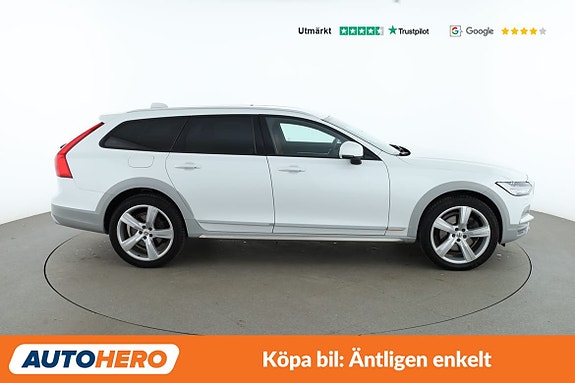 Volvo V90 Cross Country 7 of 30