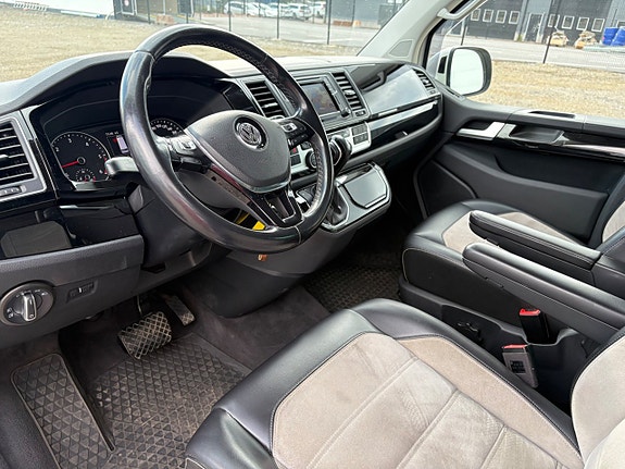 Volkswagen Multivan 6 of 15