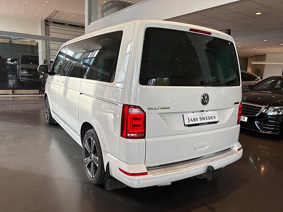 Volkswagen Multivan 3 of 15
