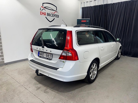 Volvo V70 5 of 15