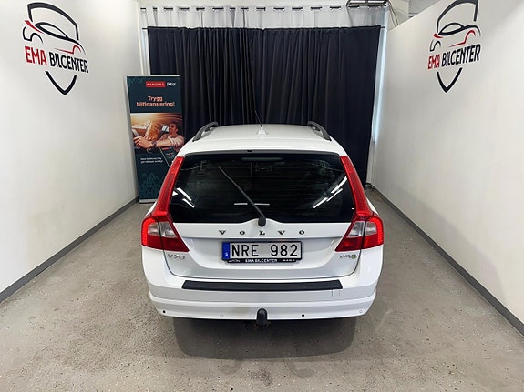 Volvo V70 6 of 15