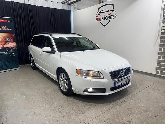 Volvo V70 4 of 15