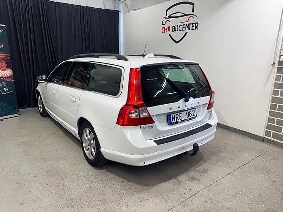 Volvo V70 7 of 15
