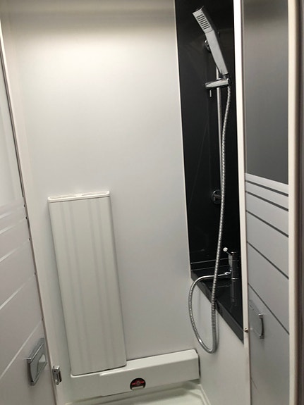 Adria Coral 670 DC 5 of 12