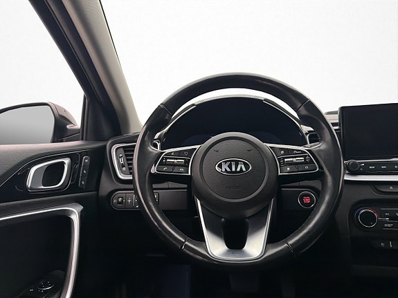 Kia Ceed 13 of 30