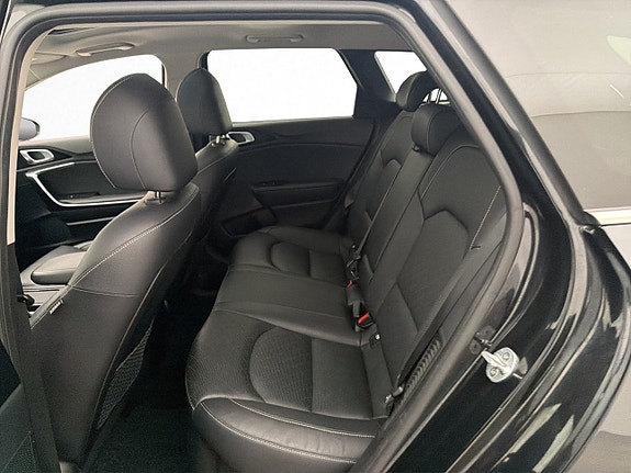 Kia Ceed 25 of 30