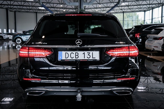 Mercedes-Benz E300 7 of 27