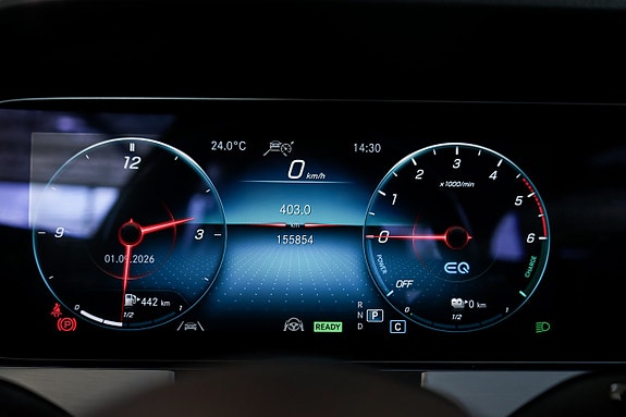 Mercedes-Benz E300 12 of 27