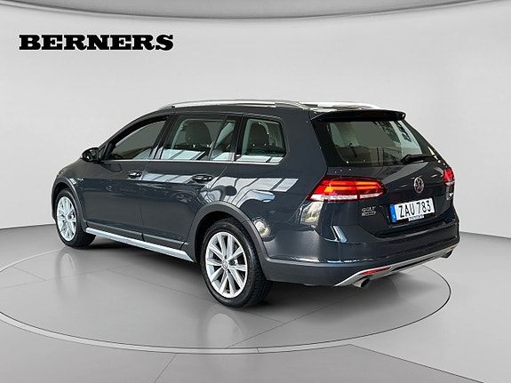 Volkswagen Golf Alltrack 3 of 16