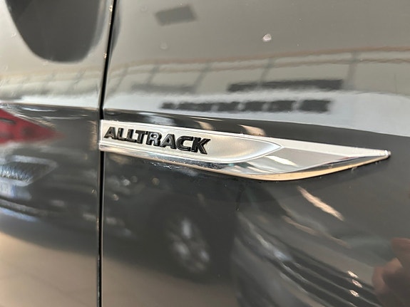 Volkswagen Golf Alltrack 6 of 16