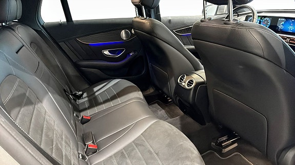 Mercedes-Benz EQC400 8 of 13