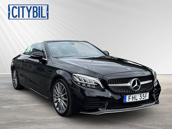 Mercedes-Benz C300 7 of 20