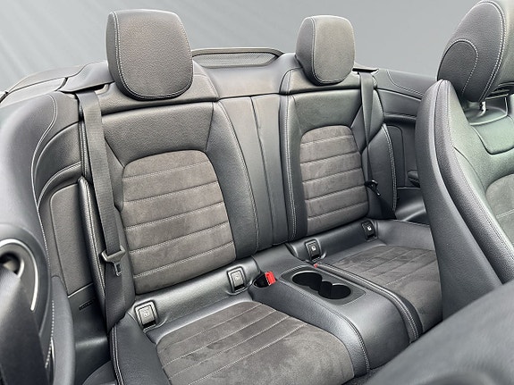 Mercedes-Benz C300 15 of 20