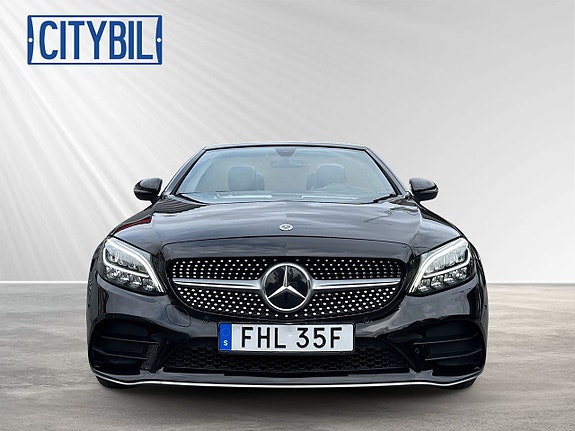 Mercedes-Benz C300 5 of 20