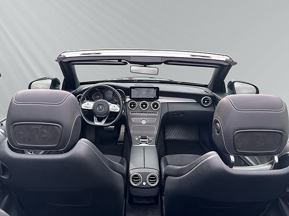 Mercedes-Benz C300 12 of 20
