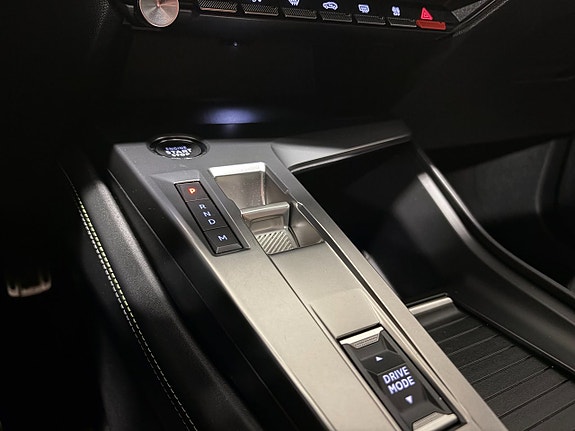 Peugeot 308 10 of 16