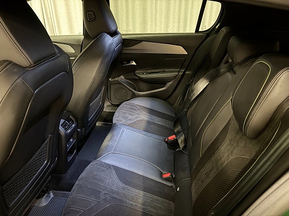 Peugeot 308 6 of 16