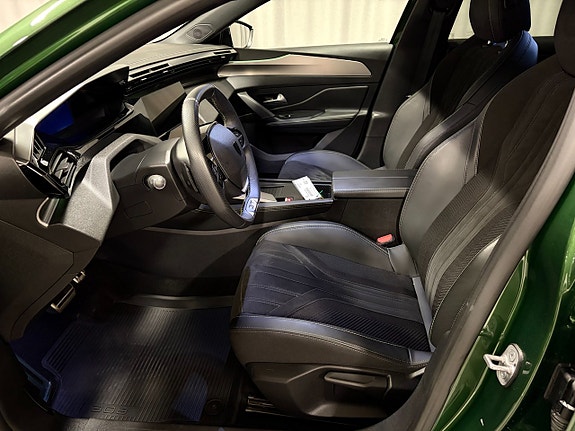 Peugeot 308 7 of 16