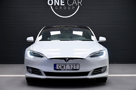 Tesla Model S 3 of 27