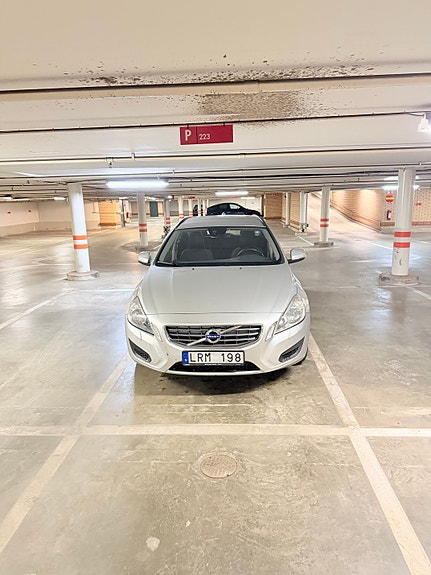 Volvo V60 5 of 8