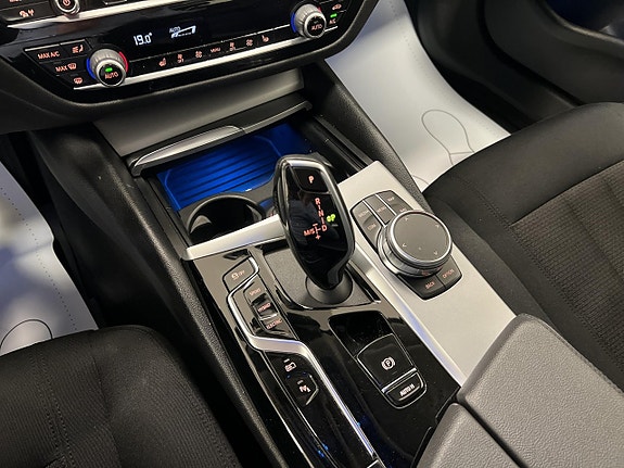 BMW 530e 12 of 24