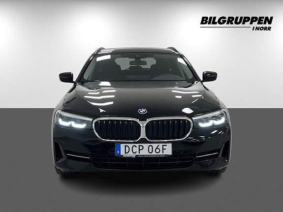 BMW 530e 2 of 24