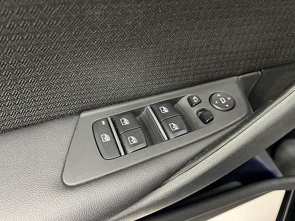 BMW 530e 18 of 24