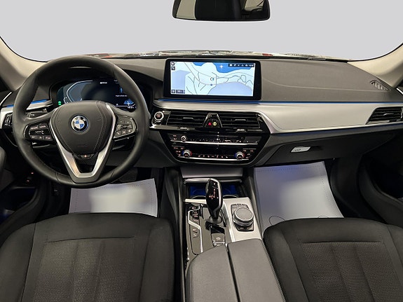 BMW 530e 7 of 24