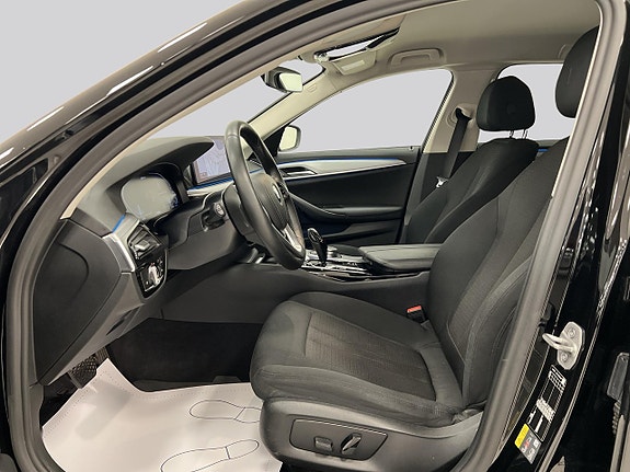 BMW 530e 8 of 24