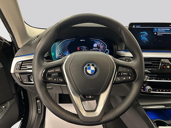 BMW 530e 21 of 24