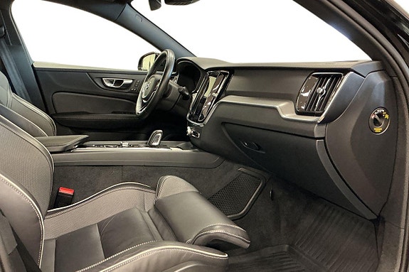 Volvo S60 9 of 30