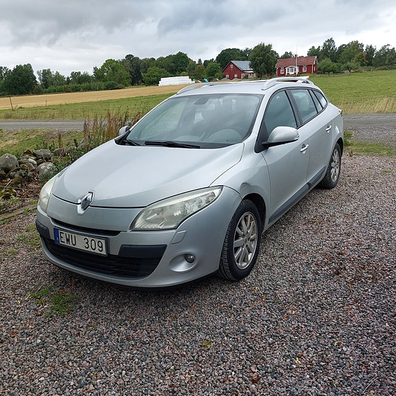 Renault Megane III 2 of 2