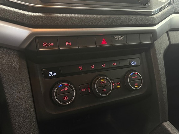 Volkswagen Amarok 10 of 15