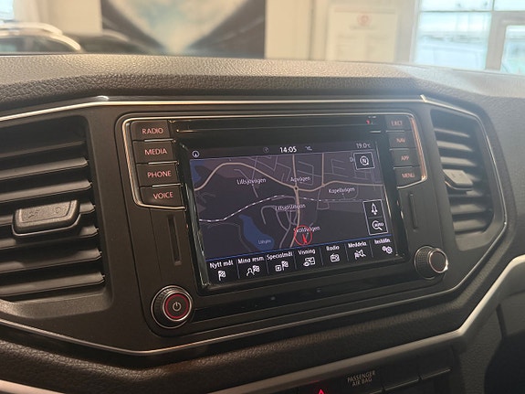 Volkswagen Amarok 12 of 15
