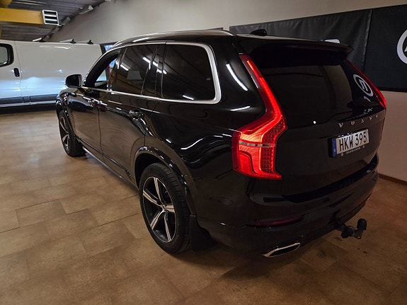 Volvo XC90 4 of 28