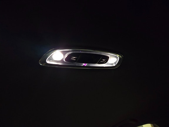 Volvo XC90 8 of 28