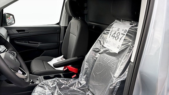 Volkswagen Caddy 8 of 15