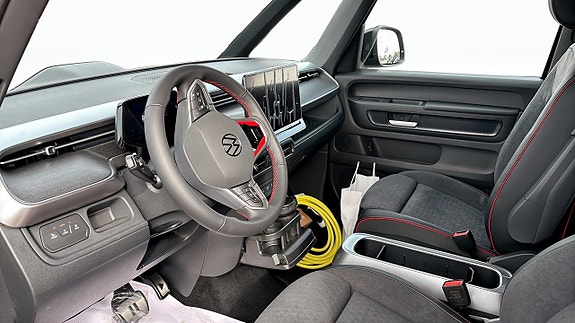 Volkswagen ID. Buzz 7 of 12