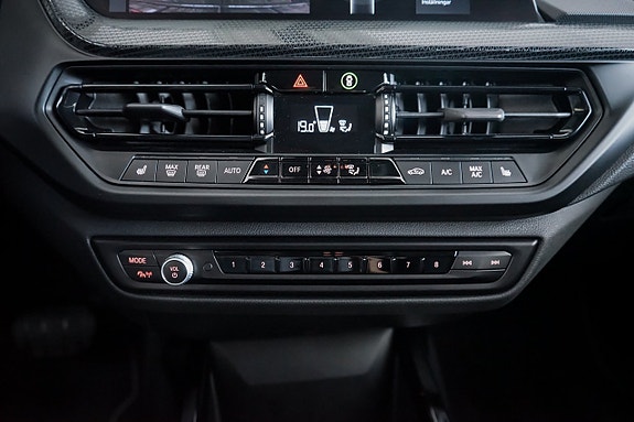 BMW 120d 18 of 28