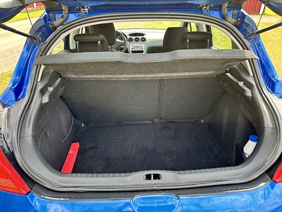 Peugeot 308 4 of 5