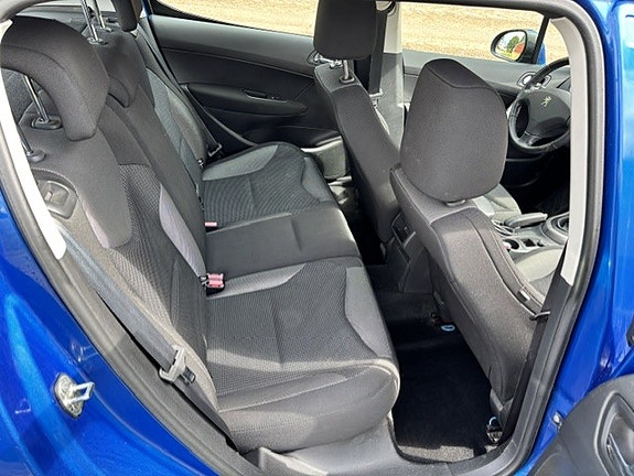 Peugeot 308 5 of 5