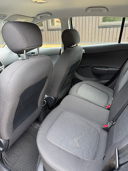 Hyundai i20 11 of 14